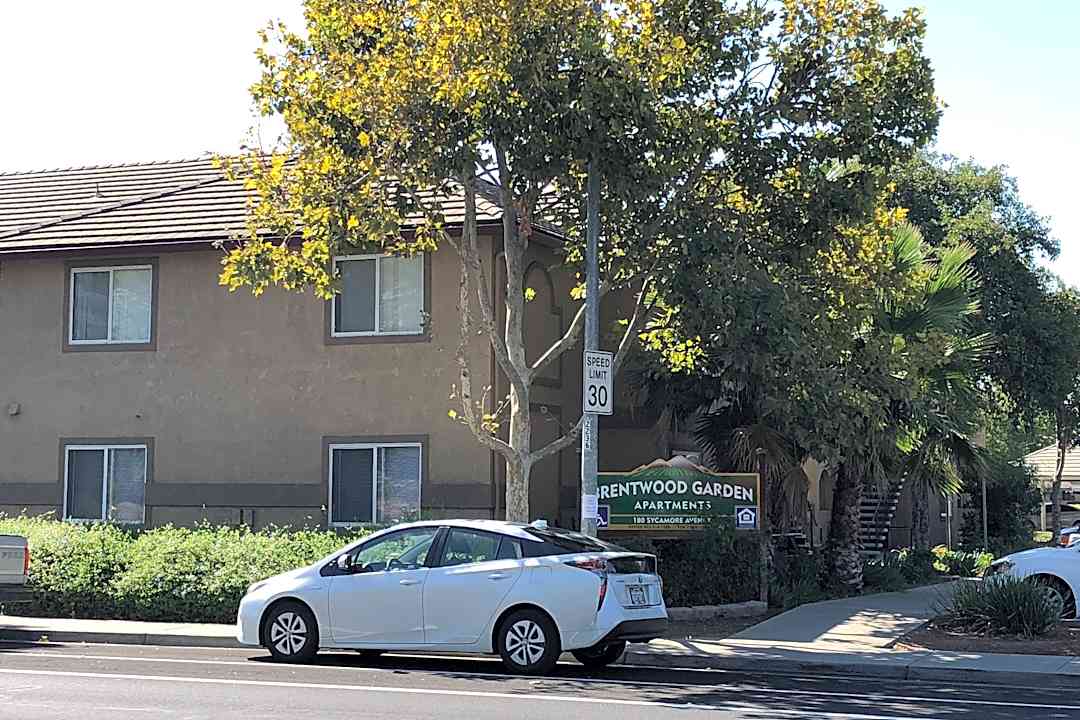 Brentwood Park / Garden - 180 Sycamore Ave | Brentwood, CA Apartments for  Rent | Rent.