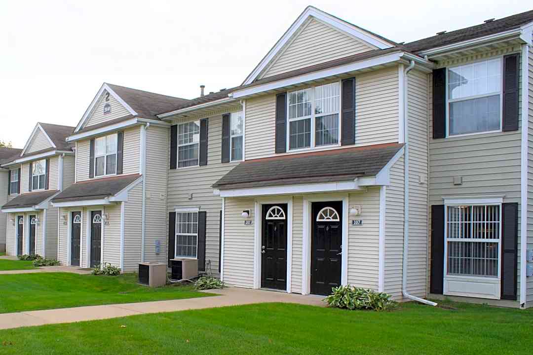 Willow Ridge Apartments 2020 Arbor Cir E Ypsilanti Mi Apartments For Rent Rent Com