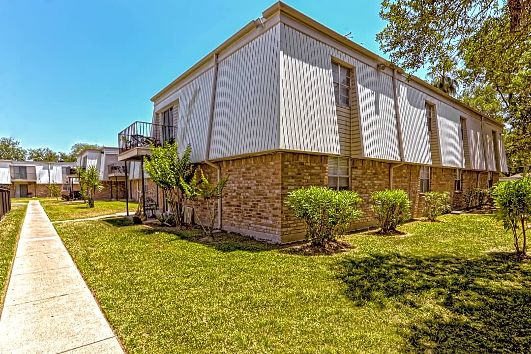 Jackson Square Apartments - 700 W Jackson Ave | McAllen, TX Apartments for  Rent | Rent.