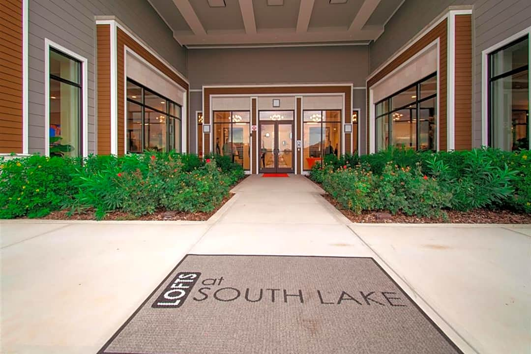 The Lofts at South Lake - 831 Oakley Seaver Drive | Clermont, FL Apartments  for Rent | Rent.