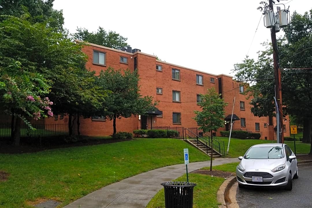 frederick douglass gardens apartments