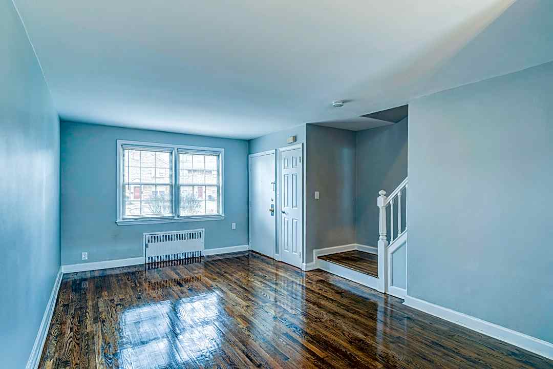 Alden Apartments 552 Alden Dr Rahway Nj Apartments For Rent Rent Com