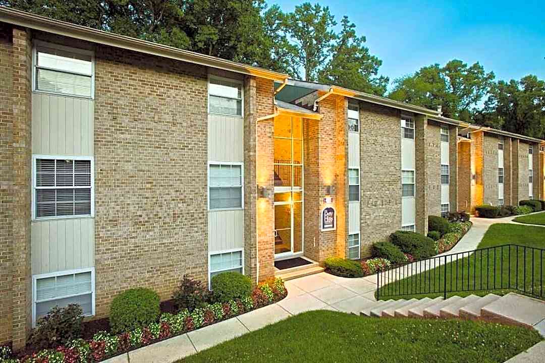 75 New Bay hills apartments in arnold md for Small Room