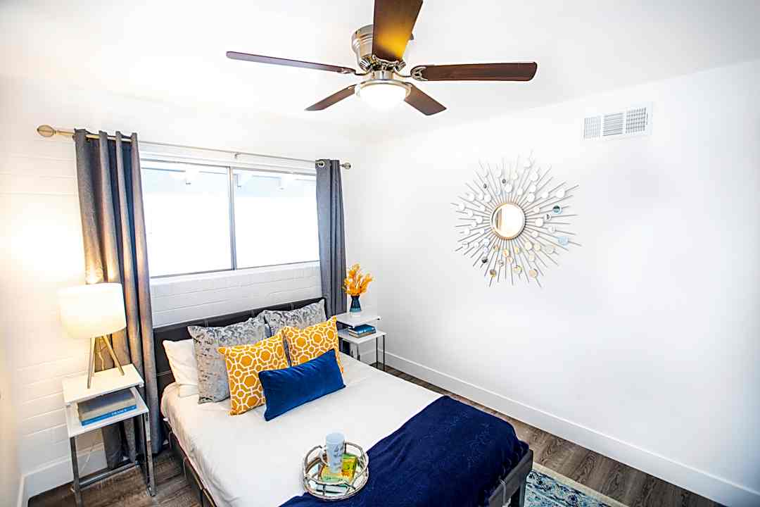 Equinox On Prince 1625 E Prince Rd Tucson Az Apartments For Rent Rent Com