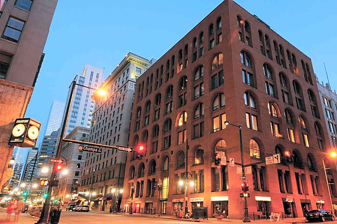 Bank And Boston Lofts Apartments 817 17th St Denver Co Apartments For Rent Rent Com