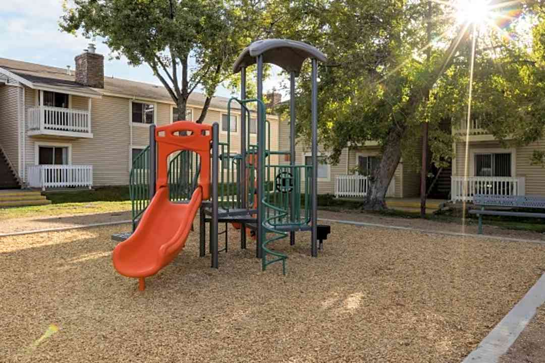 Ivy Crossing - 2470 South Quebec Street Denver Co Apartments For Rent Rentcom