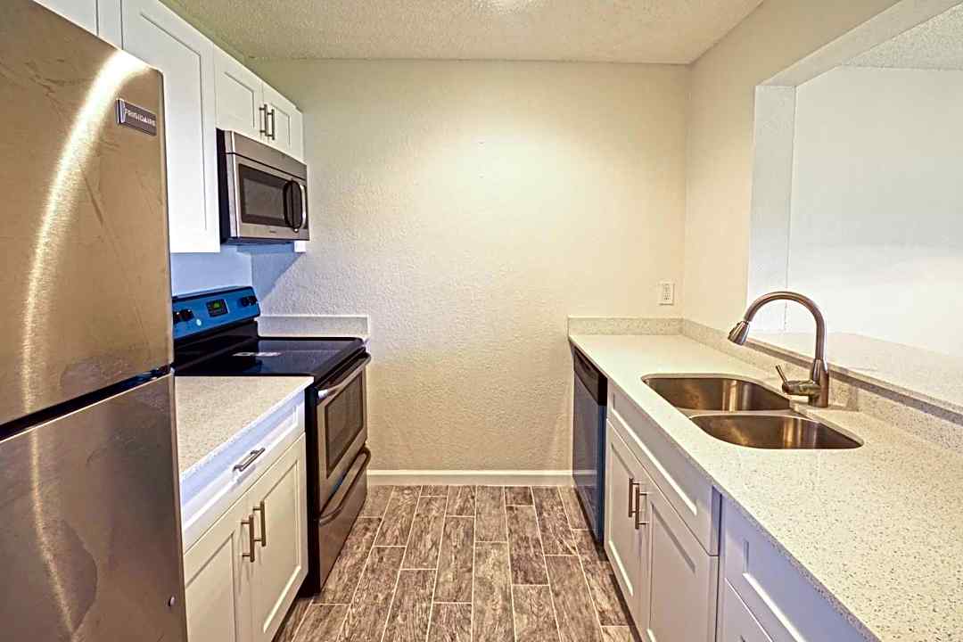 the village at boca east 1601 nw 13th st boca raton fl apartments for rent rent com