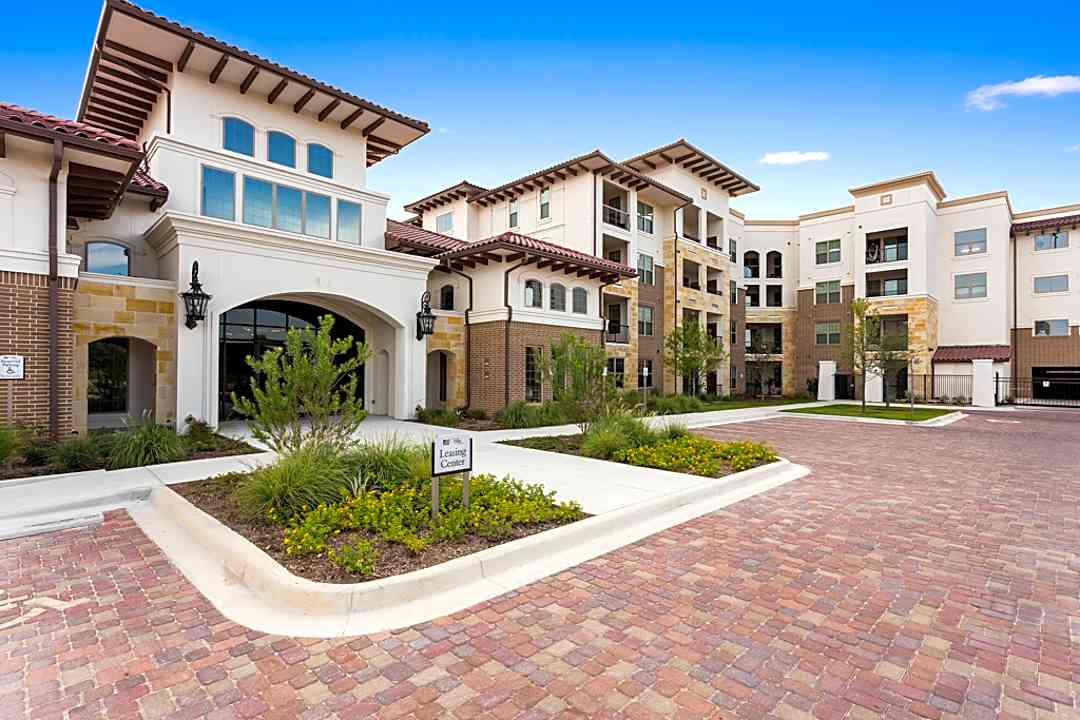 Villas At The Rim 16333 Vance Jackson Rd San Antonio Tx Apartments For Rent Rent Com