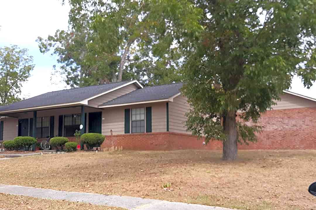 Pecan Trace 104 Parker Dairy Rd Dublin Ga Apartments For Rent Rent Com