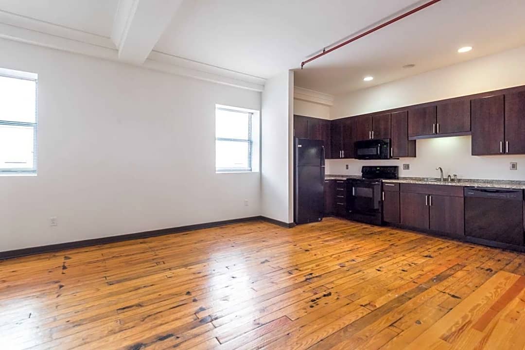 Hopper Lofts 700 Everett St Richmond Va Apartments For Rent Rent Com [ 720 x 1080 Pixel ]