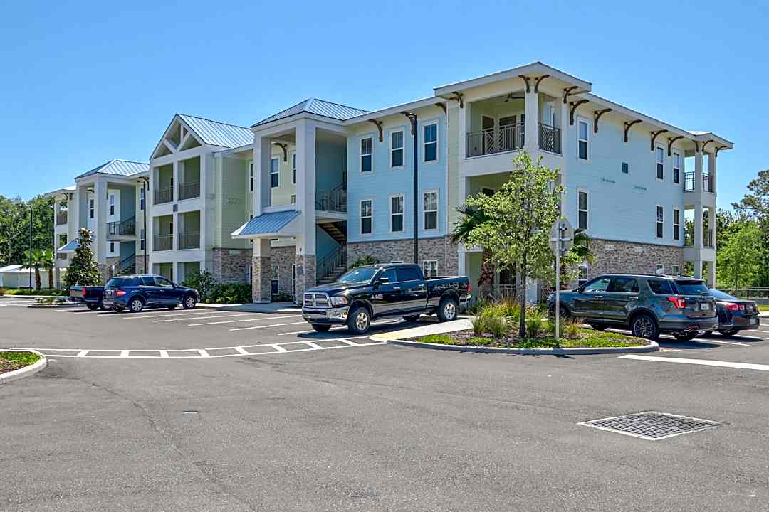 Ocean Blue Apartments 2701 Mayport Rd Jacksonville Fl Apartments For Rent Rent Com