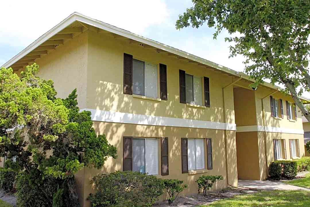 brittany bay 1201 seminole blvd largo fl apartments for rent rent com