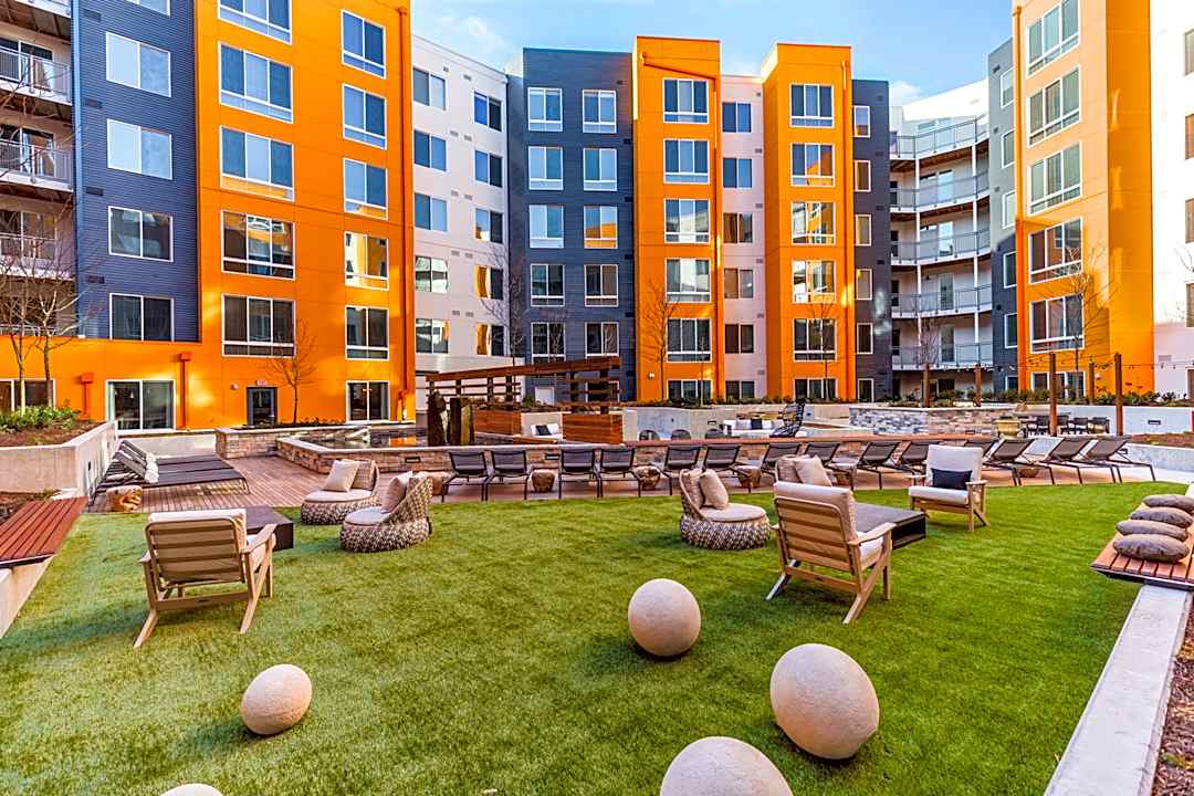 Array At West Alex 3445 Berkeley St Alexandria Va Apartments For Rent Rent Com