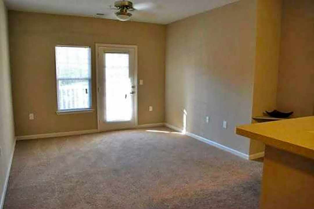 peaks of loudon 1081 carding machine rd loudon tn apartments for rent rent com
