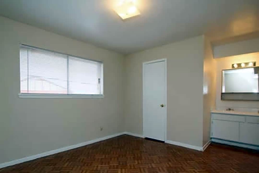 Casa Cruz 6727 Telephone Rd Houston Tx Apartments For Rent Rent Com