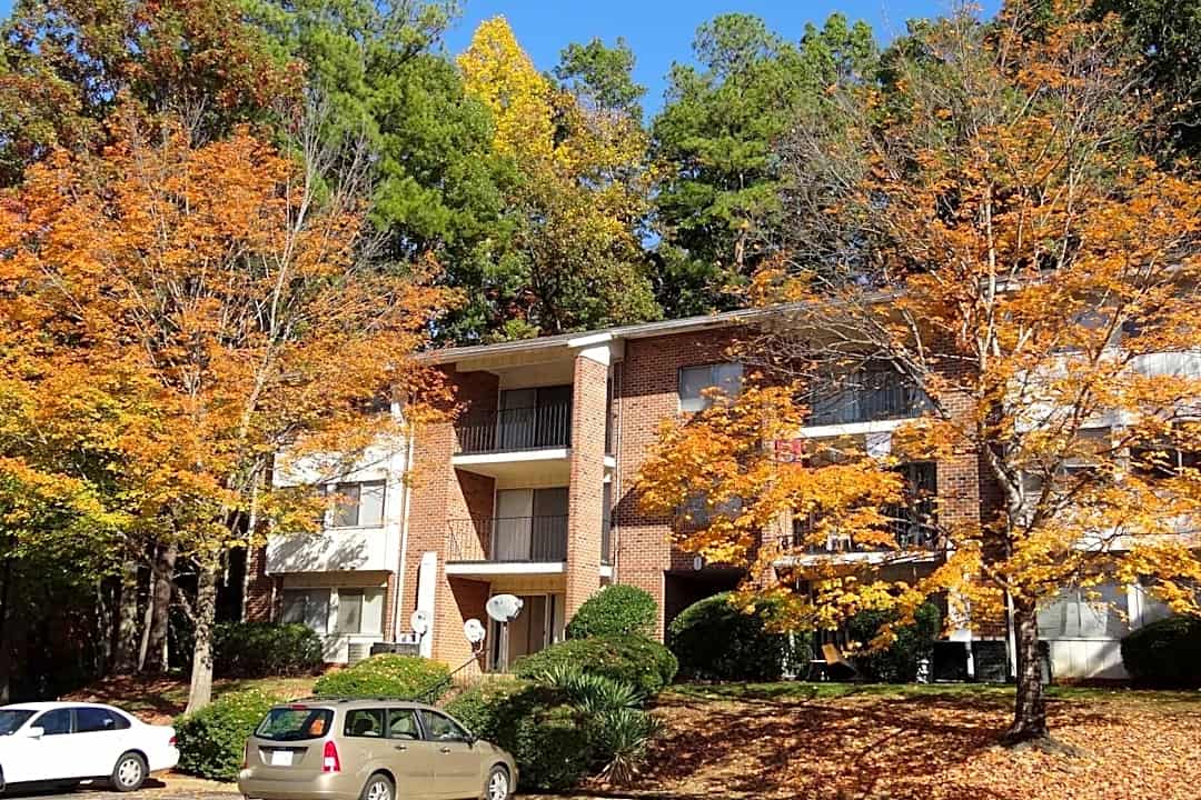 chatham forest apartments townhomes 880 glendale dr cary nc apartments for rent rent com