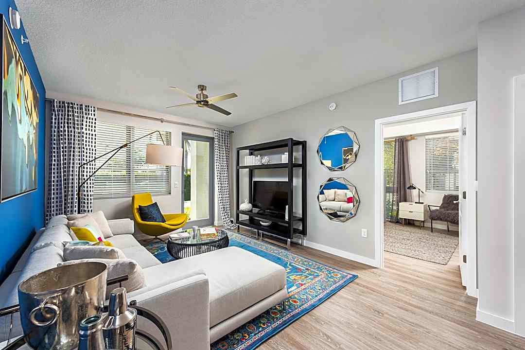 Art Square 401 N Federal Highway Hallandale Beach Fl Apartments For Rent Rent Com