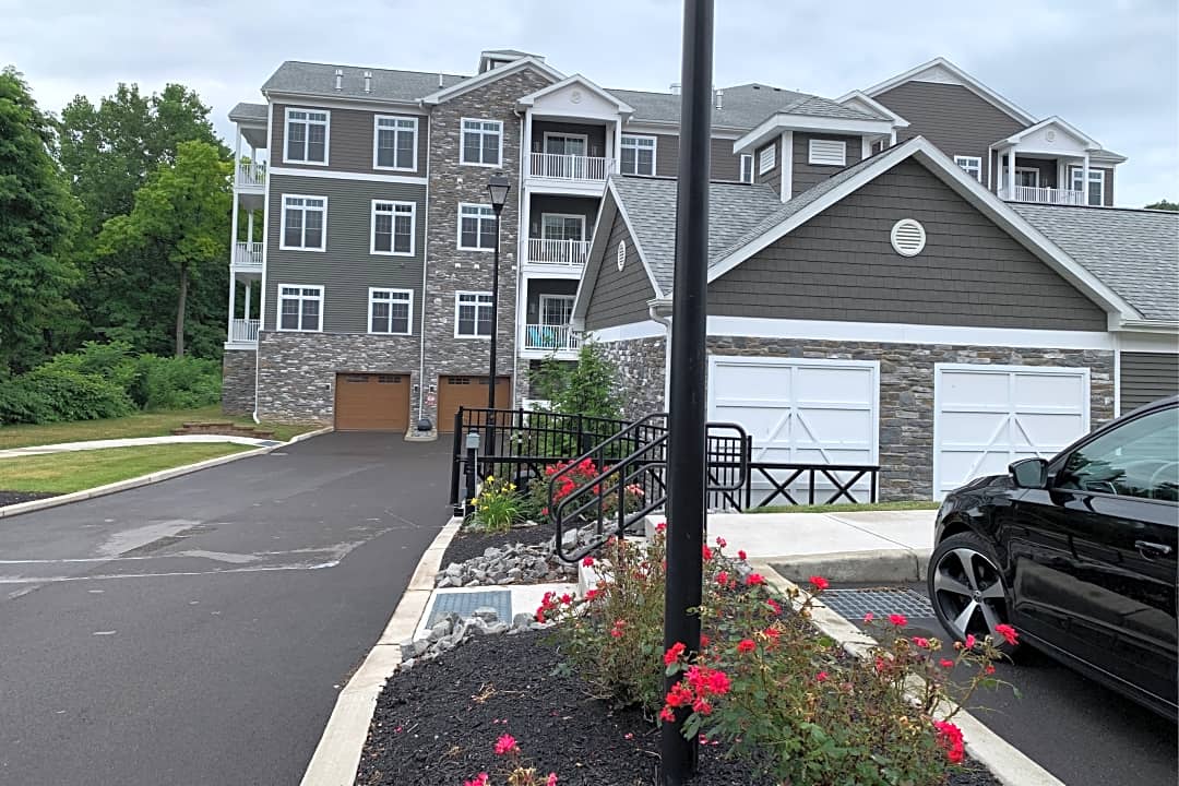 32 New Apartments on empire blvd webster ny of Rent in Singapore