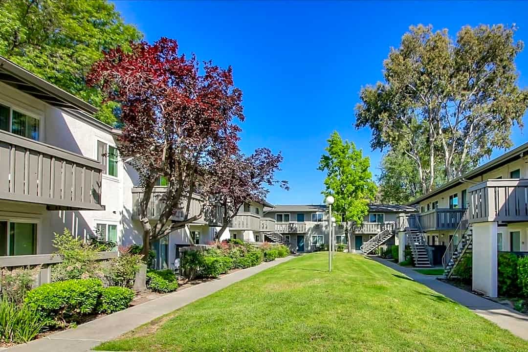 Thornbridge Apartments 5210 Monterey Hwy San Jose Ca Apartments For Rent Rent Com