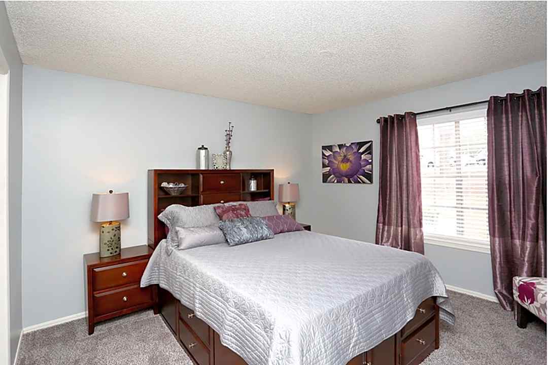 Aspen Place 2700 Indian Creek Blvd Oklahoma City Ok Apartments For Rent Rent Com