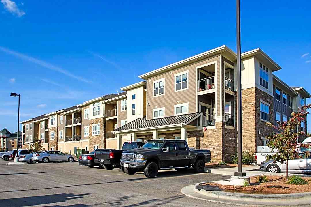 fox crossing apartments 200 bridge st burlington wi apartments for rent rent com