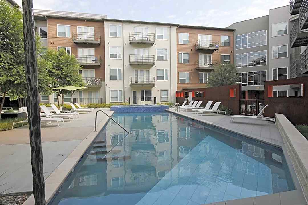 zang triangle apartments