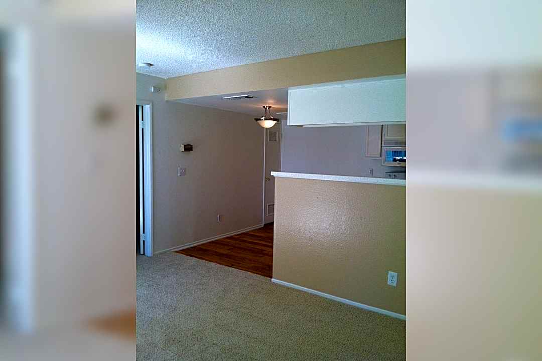 La Sierra Apartments 11207 Magnolia Ave Riverside Ca Apartments For Rent Rent Com