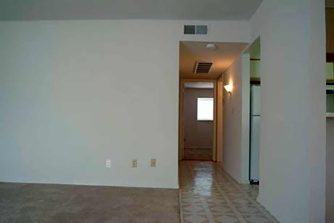 Amber Dawn Apartments 8542 Spring Valley Rd Dallas Tx Apartments For Rent Rent Com