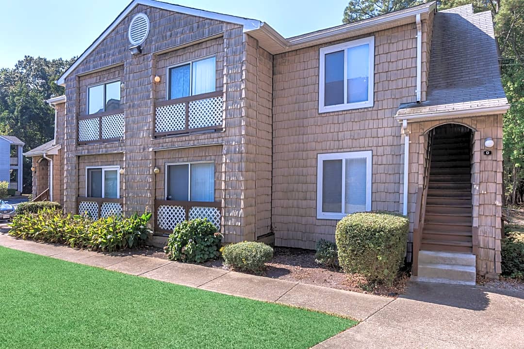 Lee's Landing - 104 Republic Rd | Newport News, VA Apartments for Rent |  Rent.