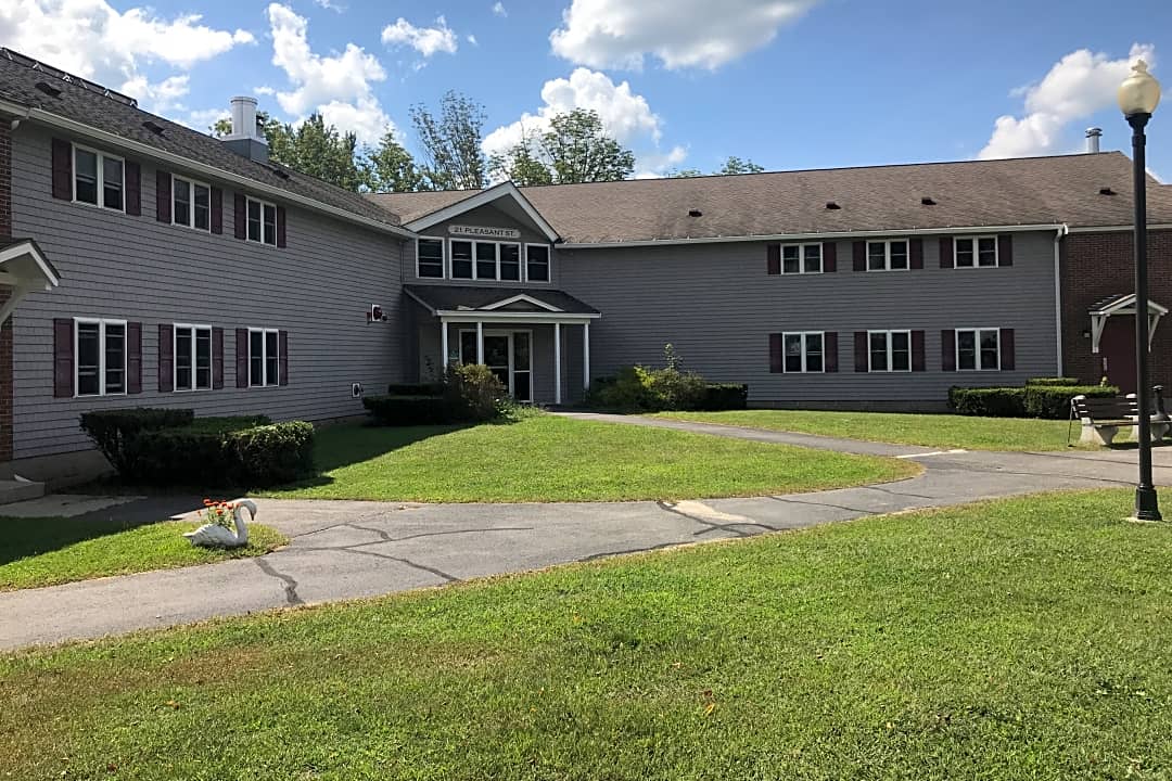 village view apartments wilton maine