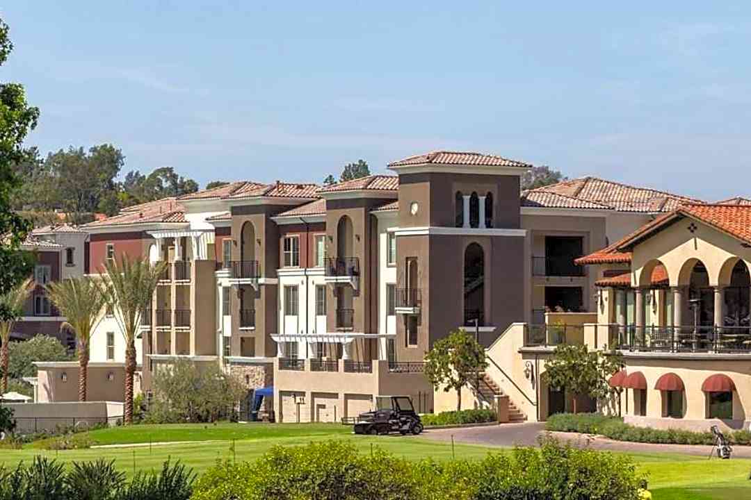 Adagio On The Green 26600 Oso Parkway Mission Viejo Ca Apartments For Rent Rent Com