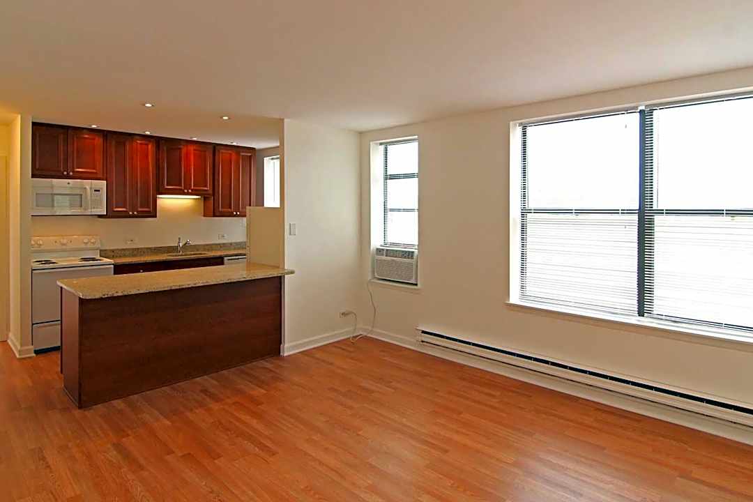 808 W Junior Terrace 808 W Junior Terrace Apt 603 Chicago Il Apartments For Rent Rent Com