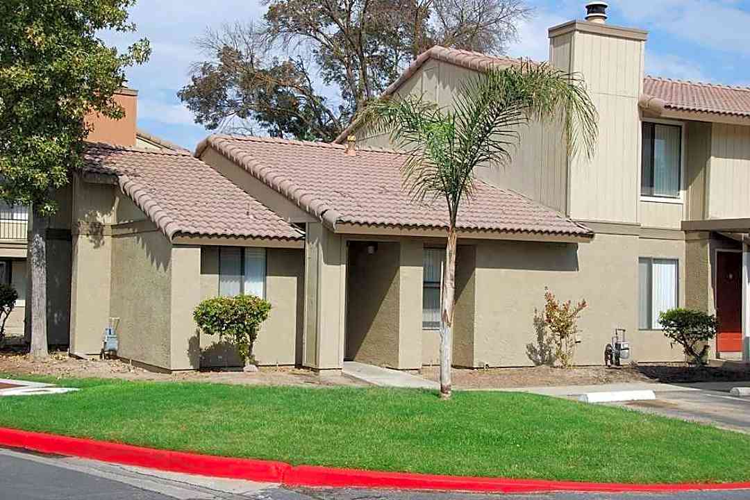River Oaks 580 W Fargo Ave Hanford Ca Apartments For Rent Rent Com