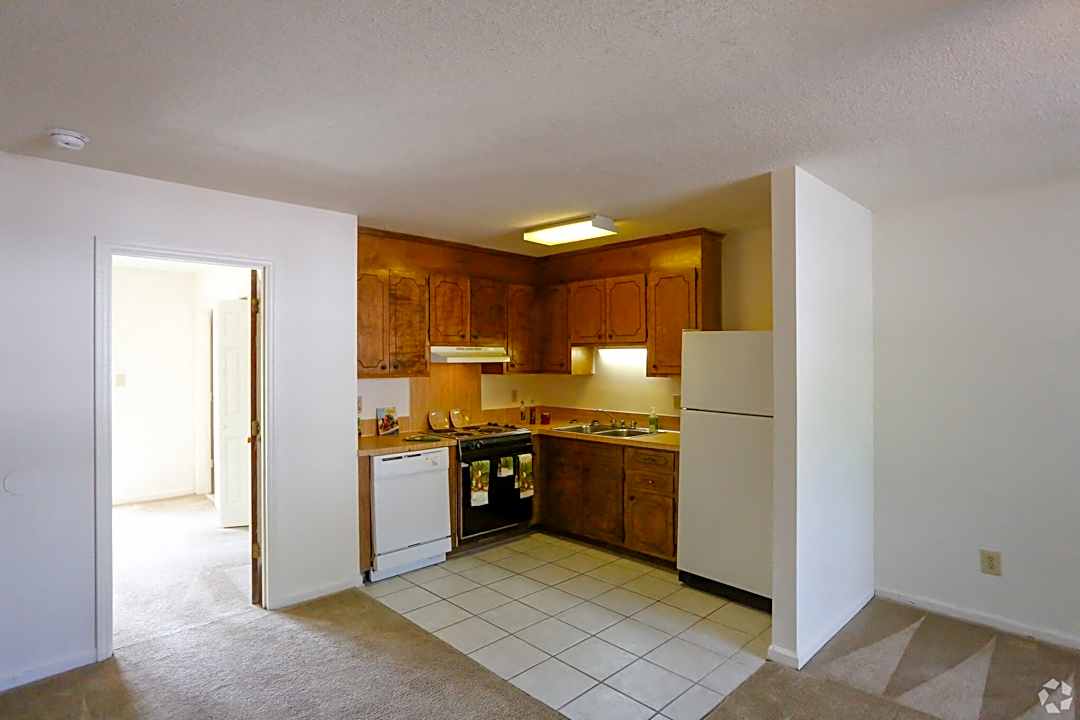 Ashbrook Village 2295 Pineview Ln Gastonia Nc Apartments For Rent Rent Com