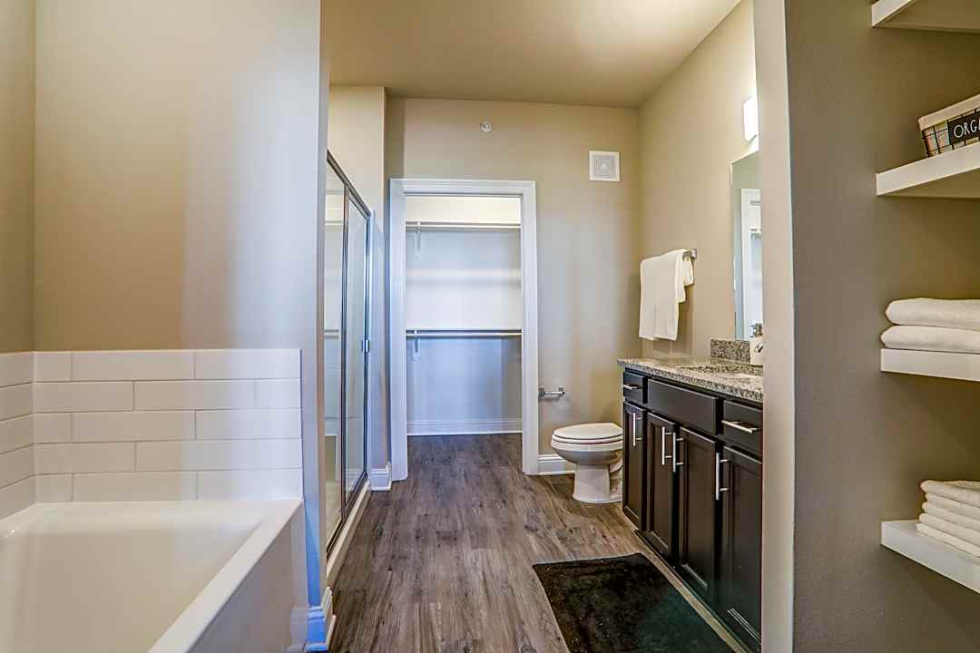 Sweetwater Apartments 3476 Sweetwater Blvd Addis La Apartments For Rent Rent Com