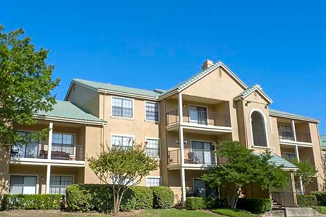 The Club at Fossil Creek - 3400 Western Center Blvd | Fort Worth, TX  Apartments for Rent | Rent.