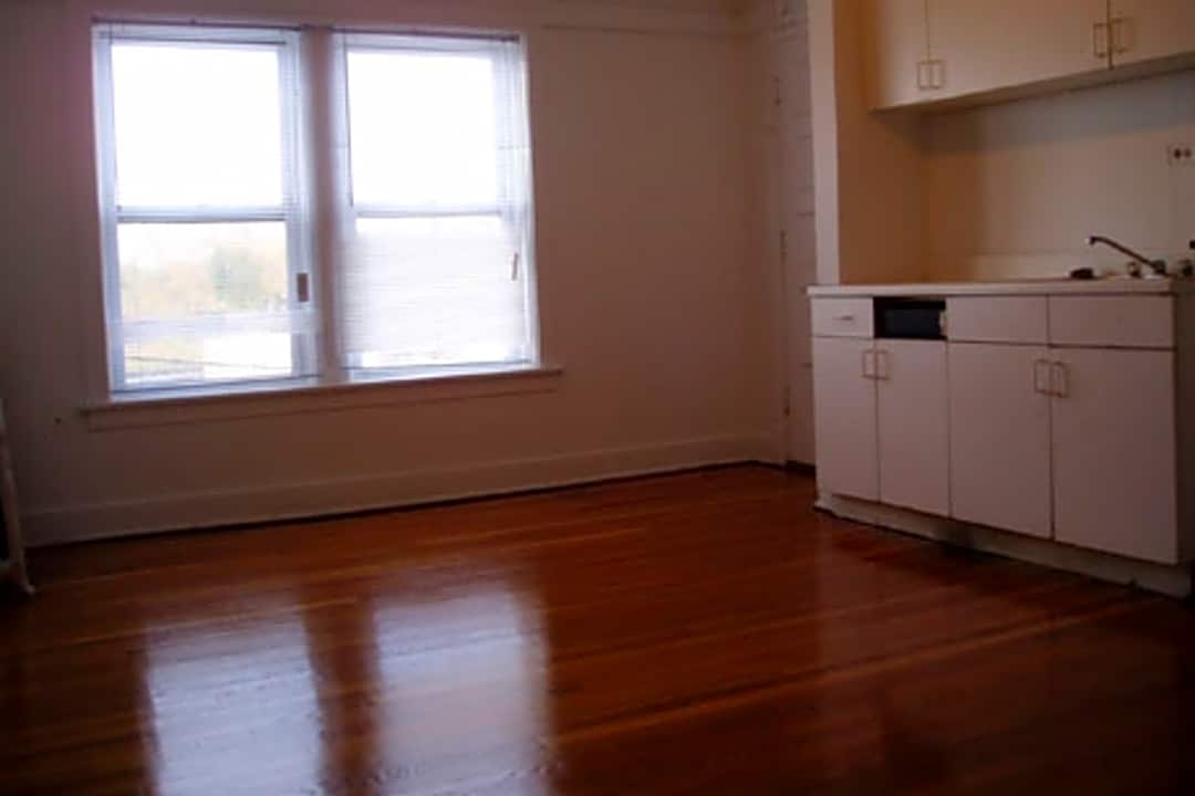 Foster Wolcott 1825 W Foster Ave Chicago Il Apartments For Rent Rent Com