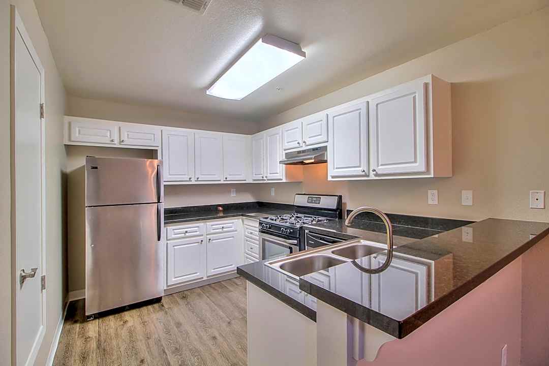 Avery At Towncentre 1275 Central Blvd Brentwood Ca Apartments For Rent Rent Com