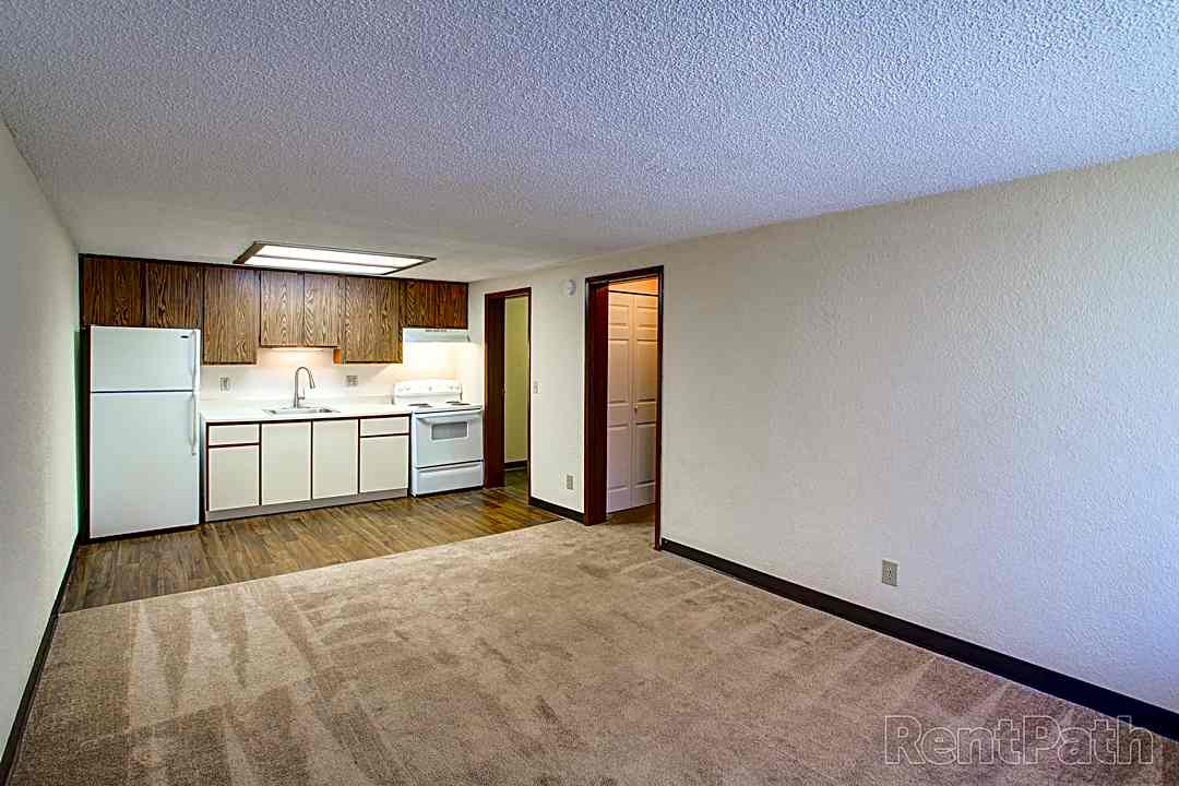 Parkville Apartments 1100 Taywood Rd Englewood Oh Apartments For Rent Rent Com