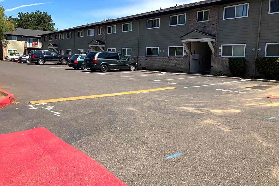 Gateway Park Apartments - 600 Ne 101st Ave Portland Or Apartments For Rent Rentcom