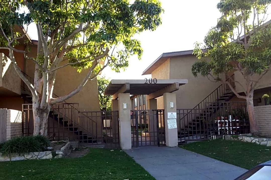 Yucca Apartments - 200 E Yucca St | Oxnard, CA Apartments for Rent | Rent.