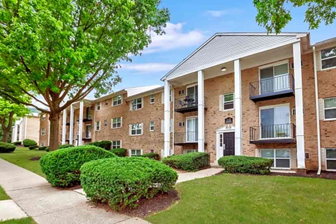 Lehigh Square 2940 Fernor St Allentown Pa Apartments For Rent Rent Com