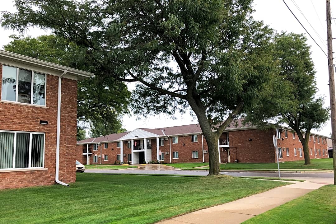 Affordable Senior Citizen Apartments-Lawn - 25525 LAWN ST | Roseville, MI  Apartments for Rent | Rent.