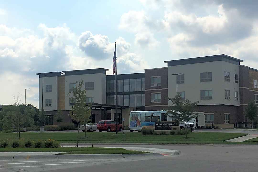 Aksarben Village Retirement Community 1330 S 70th St Omaha Ne Apartments For Rent Rent Com