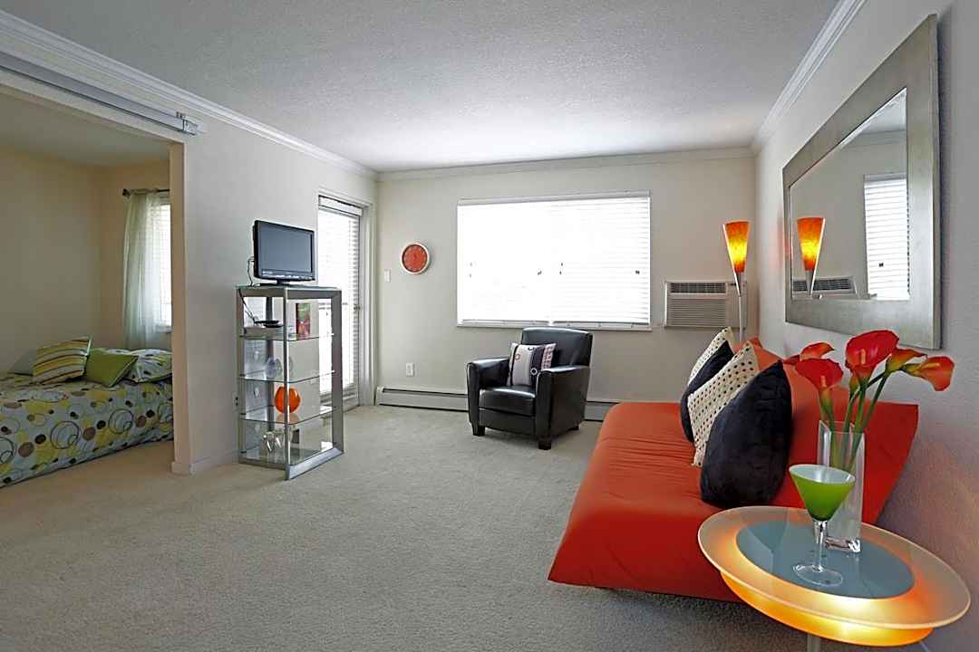 Advenir At Central Park 8008 Montview Blvd Denver Co Apartments For Rent Rent Com