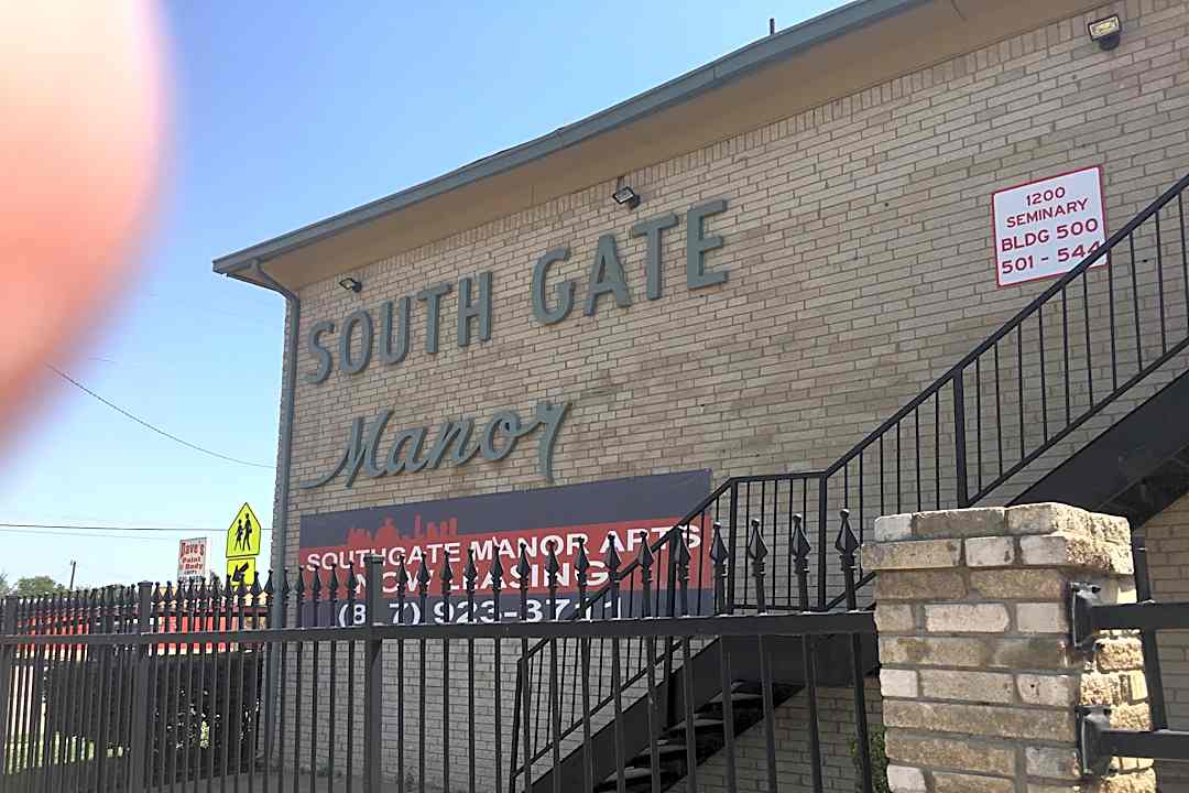 south gate manor 1200 e seminary dr fort worth tx apartments for rent rent com