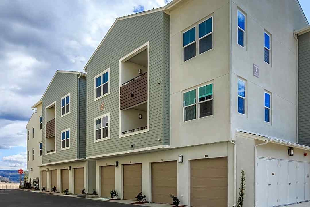 Esencia Sur Apartment Homes 92 Esencia Dr Ladera Ranch Ca Apartments For Rent Rent Com