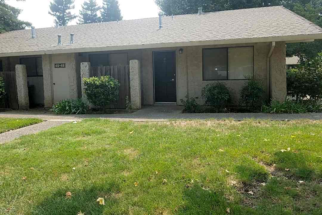Joshua Tree Apartments - 476 E Lassen Ave Chico Ca Apartments For Rent Rentcom