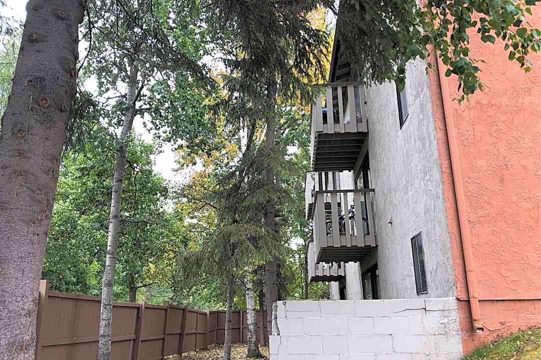 Deer Park Apartment Homes - 4221 Laurel St Anchorage Ak Apartments For Rent Rentcom