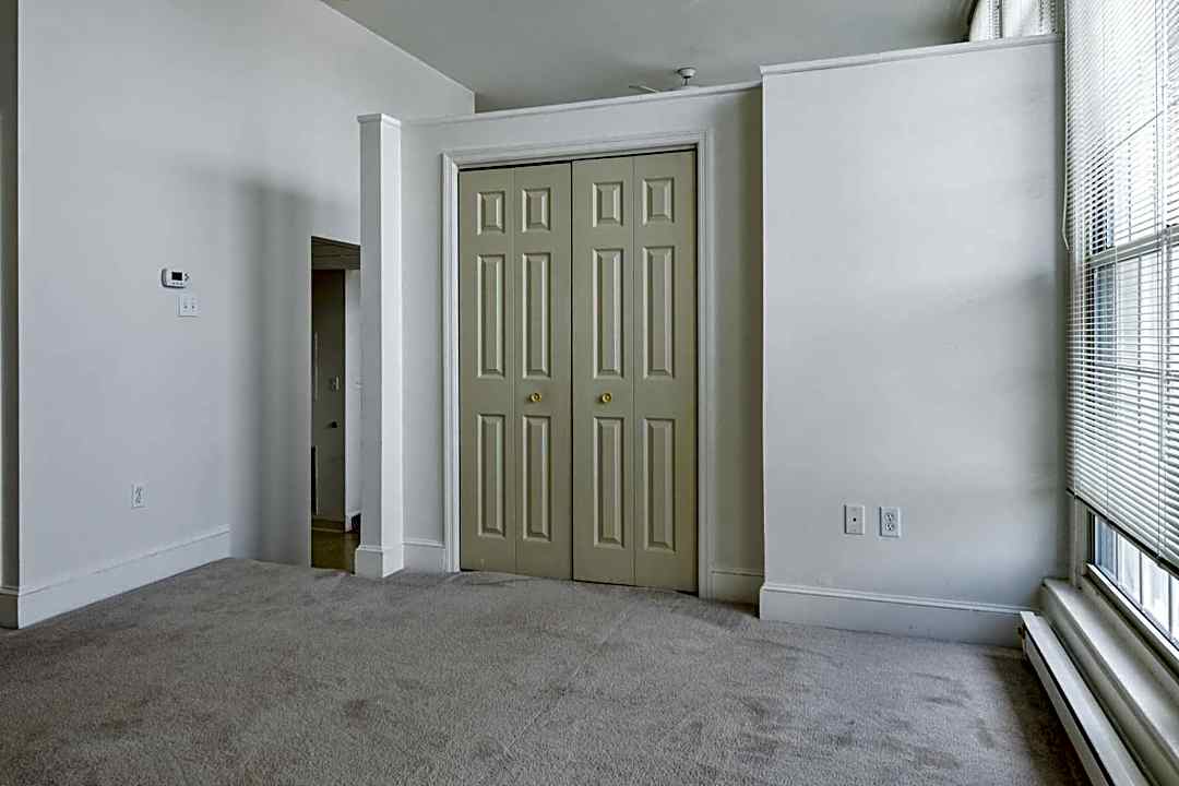 Franklin Manor - 400 Franklin St West Reading Pa Apartments For Rent Rentcom